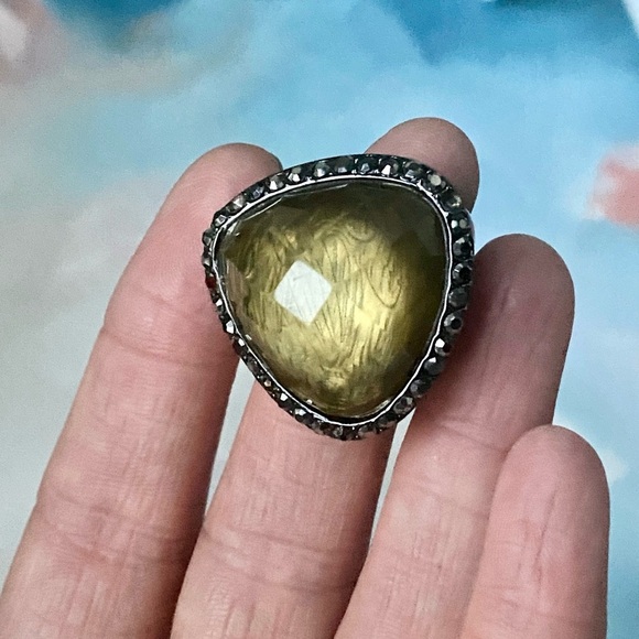 Vintage Jewelry - Statement Rutiliated Faceted Faux Quartz Triangle Costume Ring Size 5.25